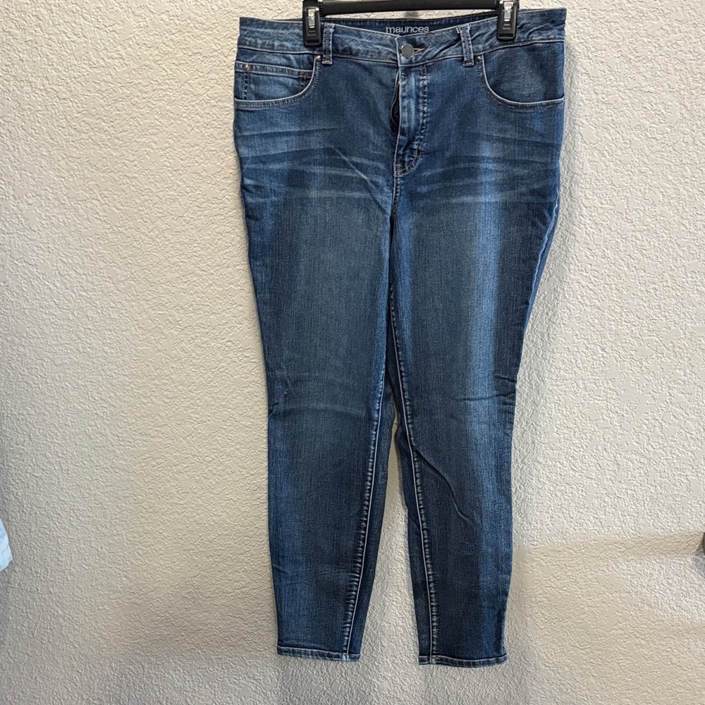 Maurices everflex skinny jeans